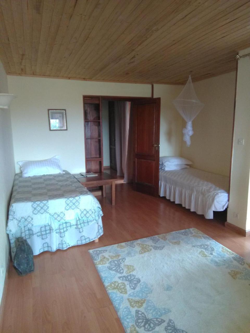 Отель Domaine De L'Ermitage Mantasoa Экстерьер фото